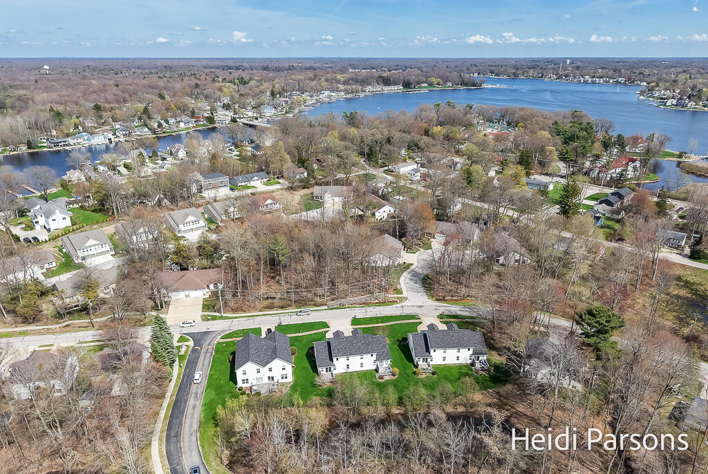 17342 Hazel Street, Unit 1 Spring Lake, MI 49456 - Photo 37 of 39 17342HazelSt-8LoRes