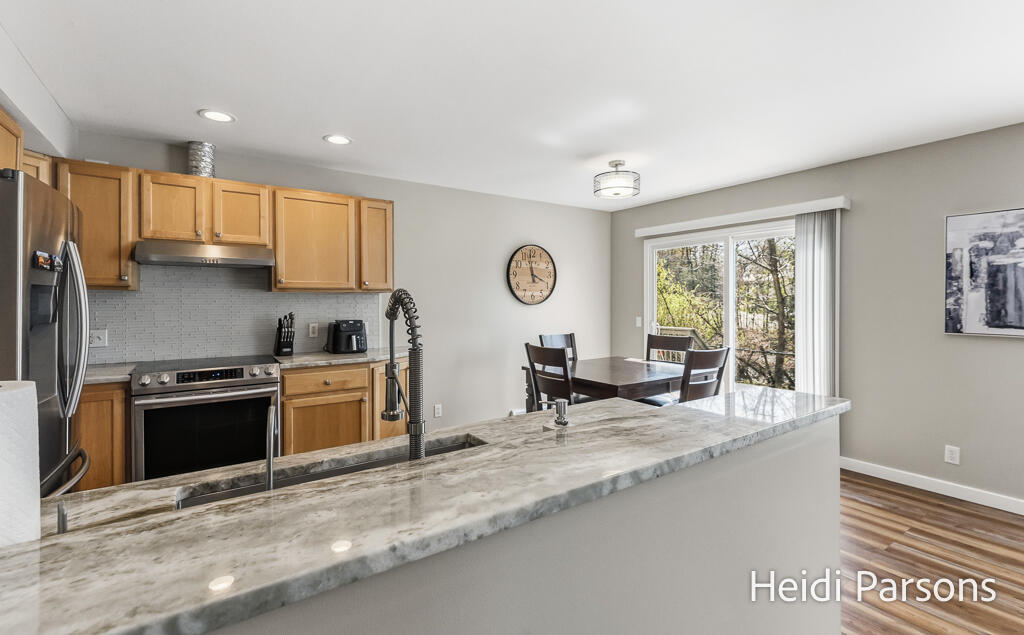 17342 Hazel Street, Unit 1 Spring Lake, MI 49456 - Photo 7 of 39 17342HazelSt-22LoRes