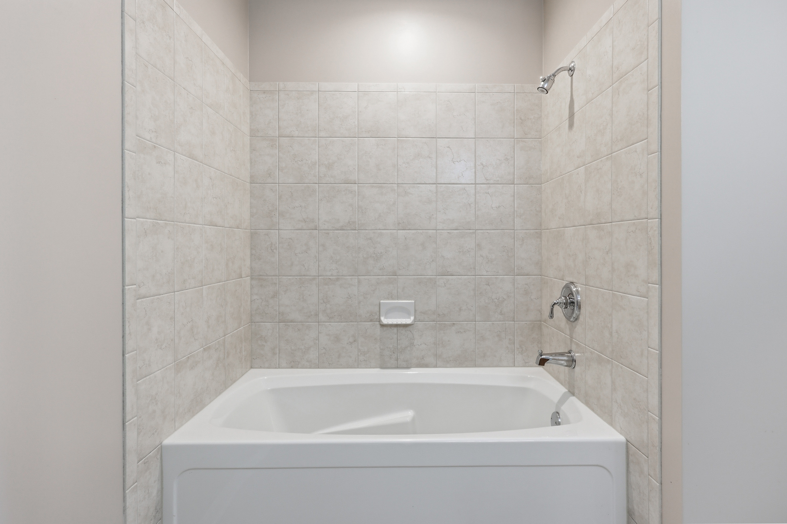 14 South Prospect Street, Unit 402 Roselle, IL 60172 - Photo 25 of 35