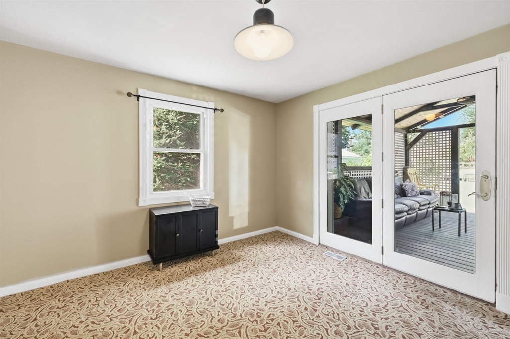 71 Ogden Street Springfield, MA 01151 - Photo 19 of 34 Gallery Image 19