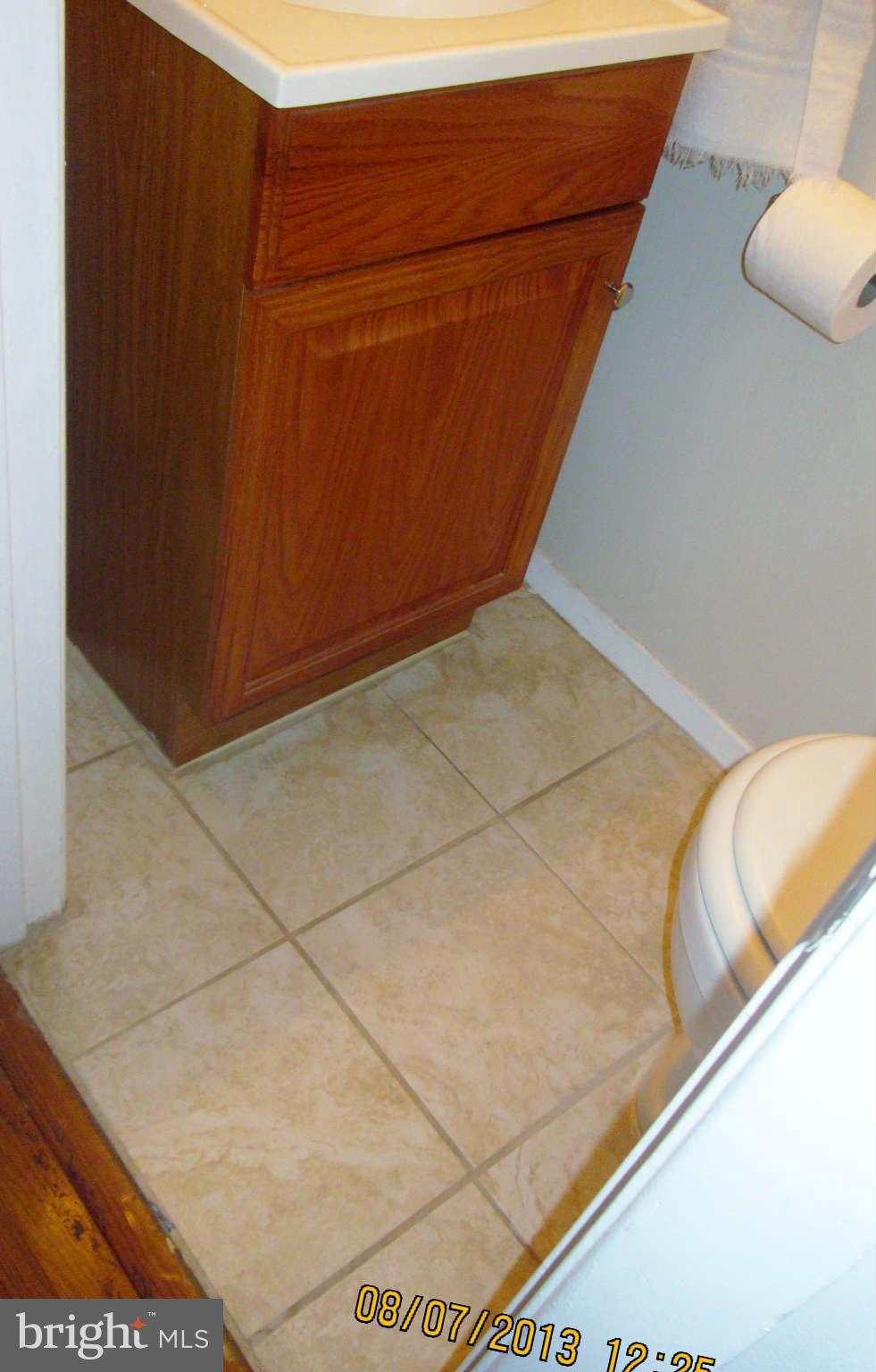 725 Anvil Road Fredericksburg, VA 22405 - Photo 8 of 9 Bath