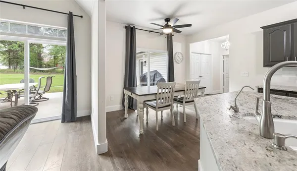 $499,999 | 109 Enchanted Drive, Enchanted Oaks, TX 75156