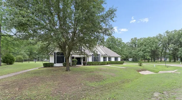 $499,999 | 109 Enchanted Drive, Enchanted Oaks, TX 75156
