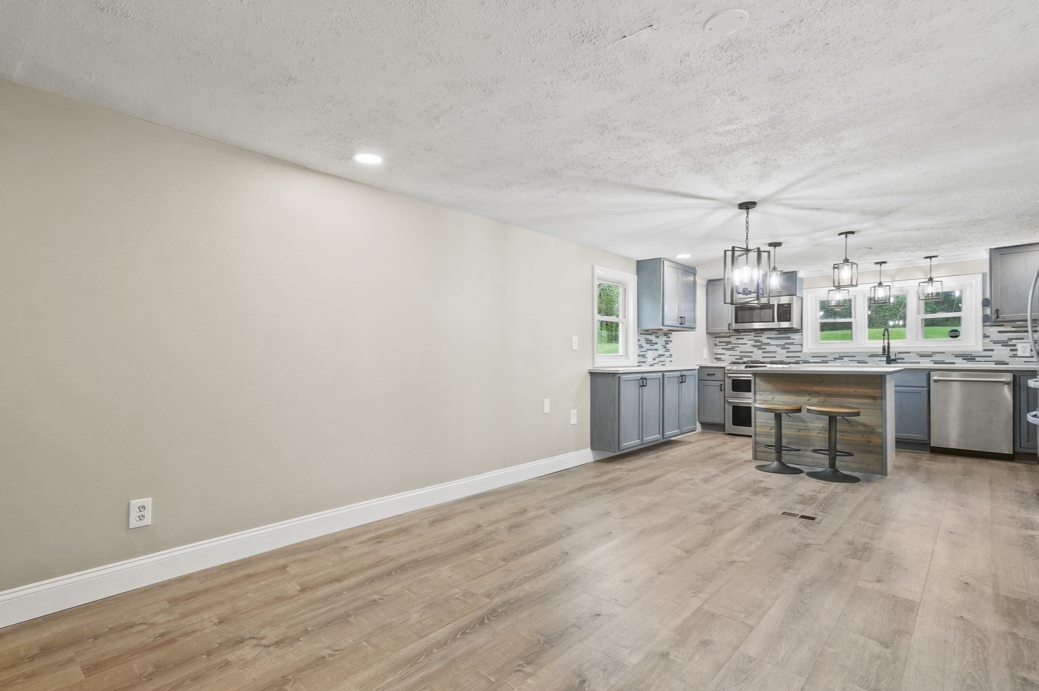 18 Maple Street, Unit 22 Pepperell, MA 01463 - Photo 10 of 30 Gallery Image 10