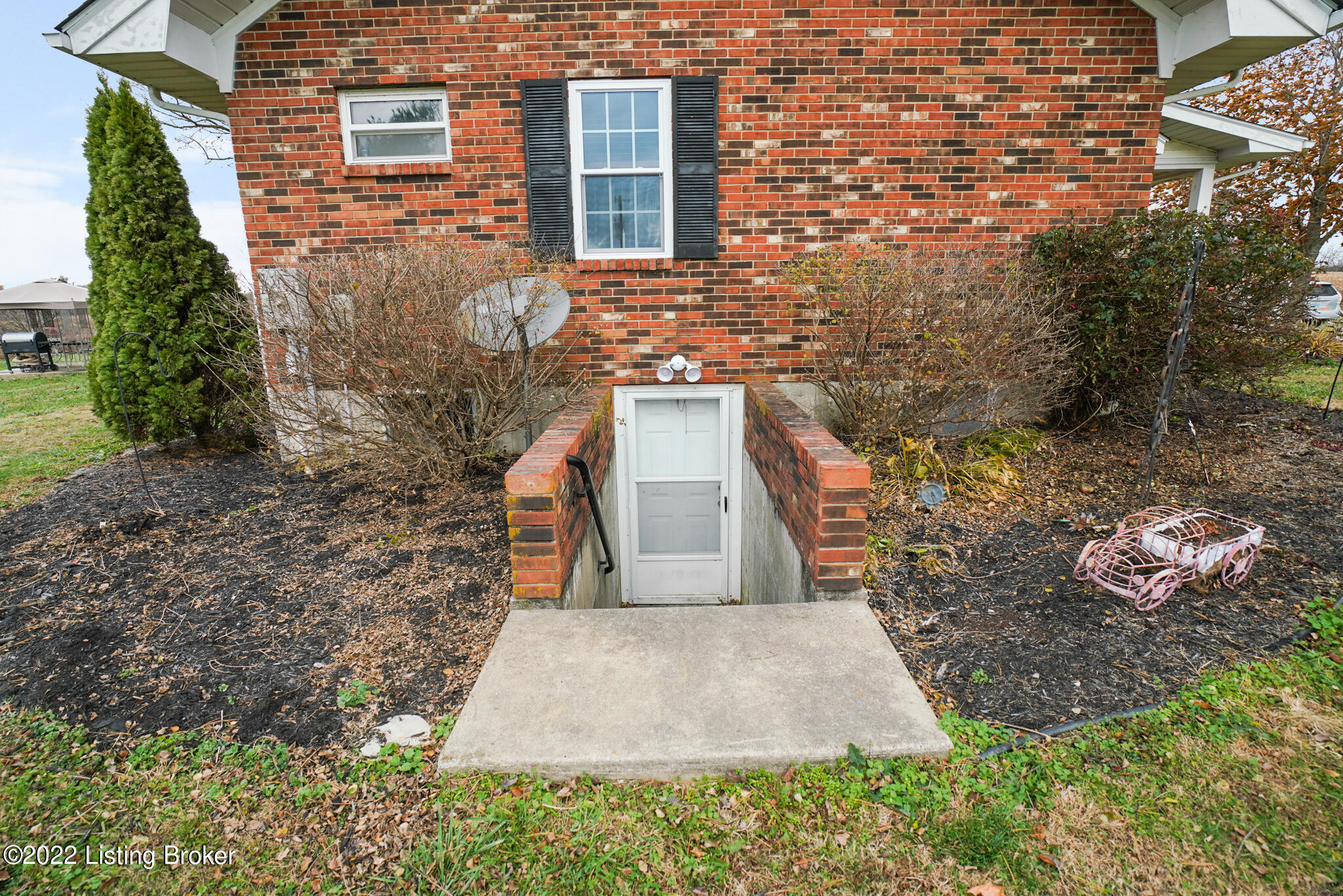 3677 Parker Grove Road Magnolia, KY 42757 - Photo 10 of 44 010-3677-10