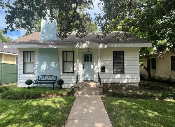 $3,750 | 3013 West Avenue, Austin, TX 78705