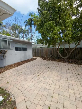 $570,000 | 804 Northeast 2nd Street, Hallandale Beach, FL 33009