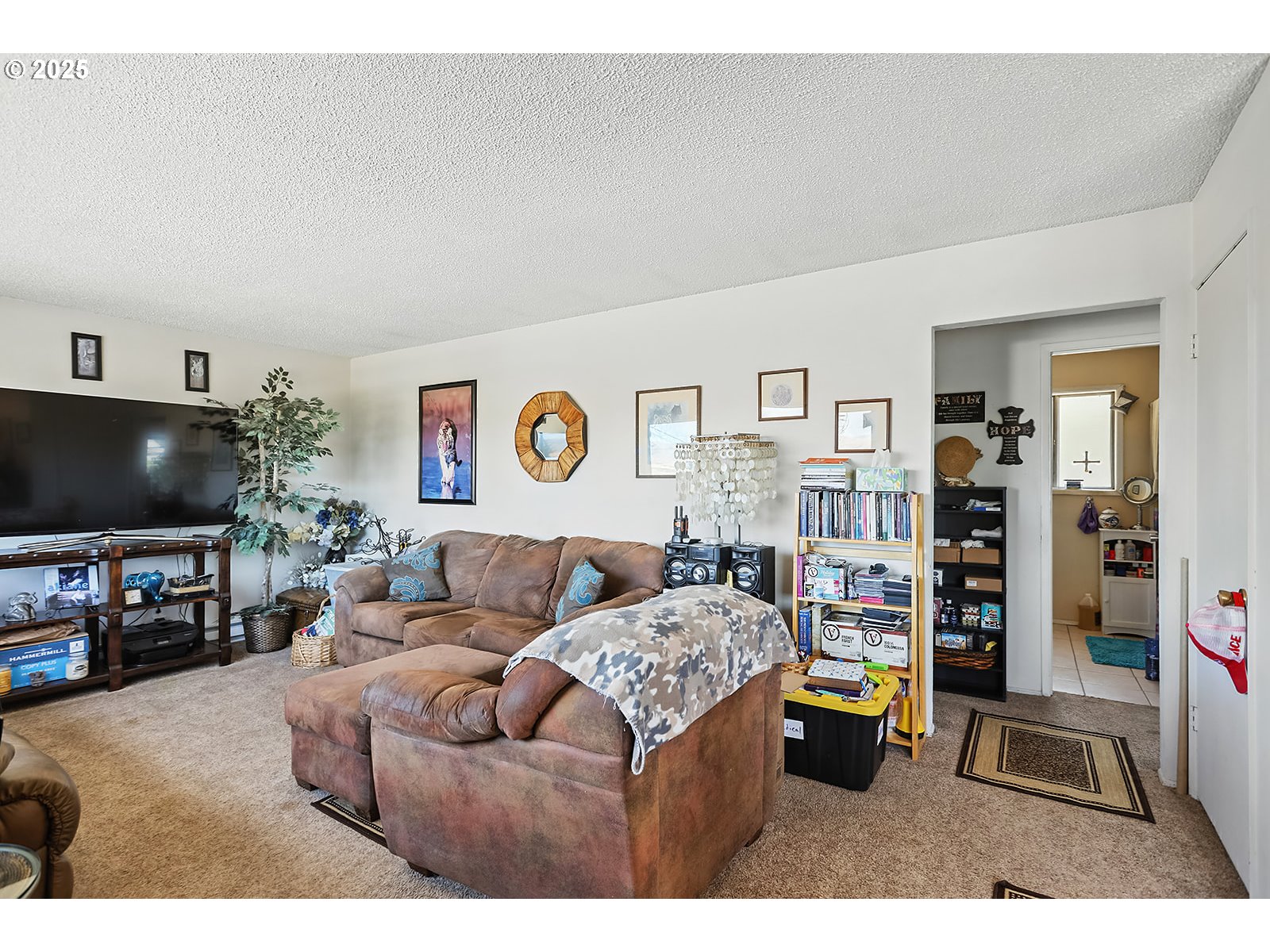 1906 East 10th Street The Dalles, OR 97058 - Photo 12 of 33