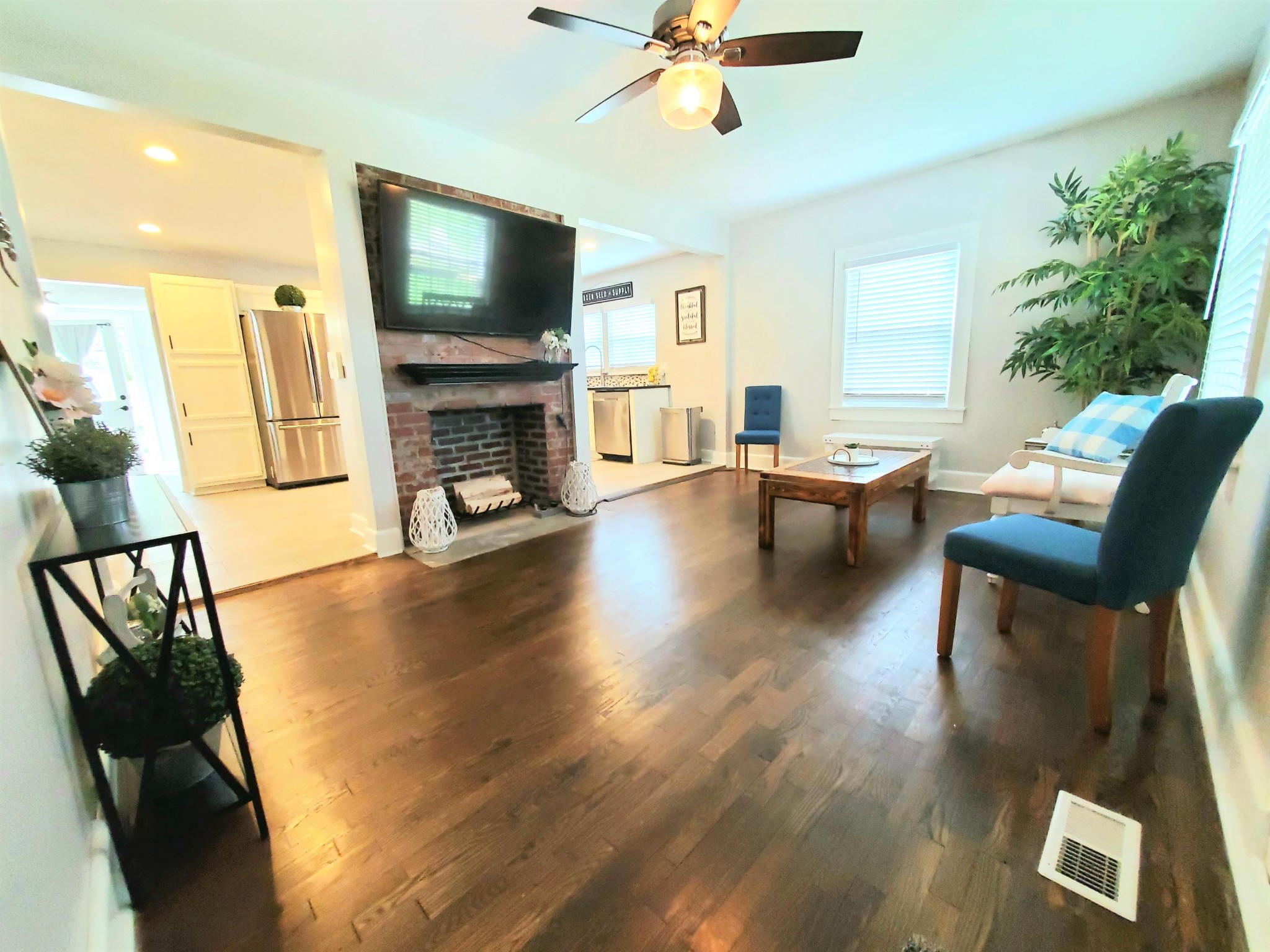 2318 Croydon Road Northwest Knoxville, TN 37921 - Photo 3 of 25 Gallery Image 3