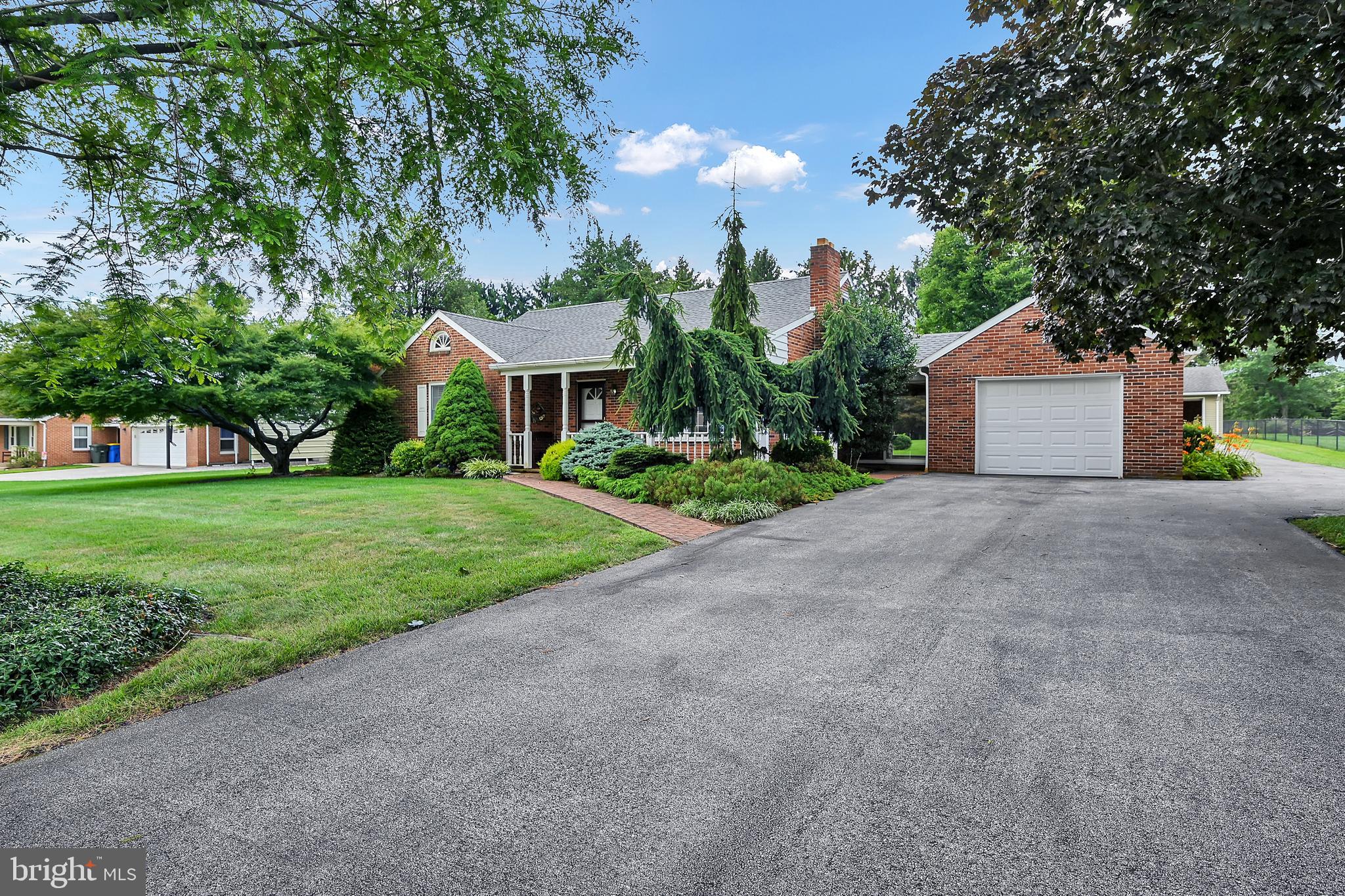 170 Homeland Road York, PA 17403 - Photo 3 of 52