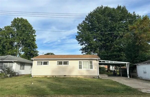 $49,000 | 708 Wabash Avenue, Paris, IL 61944