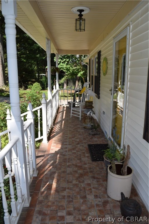 7654 Forbes Road Gloucester, VA 23061 - Photo 5 of 35 Gallery Image 5