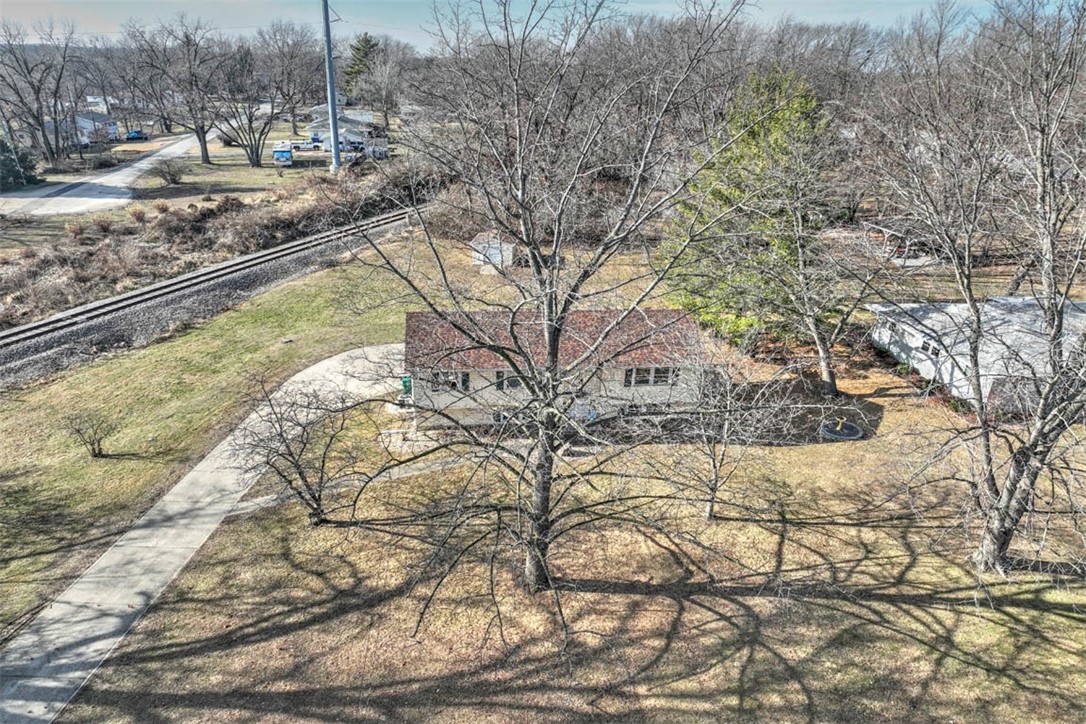 2825 North Fairview Avenue Decatur, IL 62526 - Photo 2 of 30 Gallery Image 2