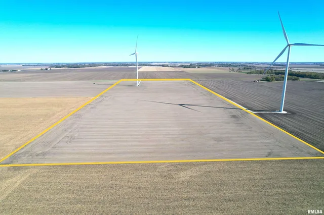 Sangamon Morgan County Road, Alexander, IL 62601