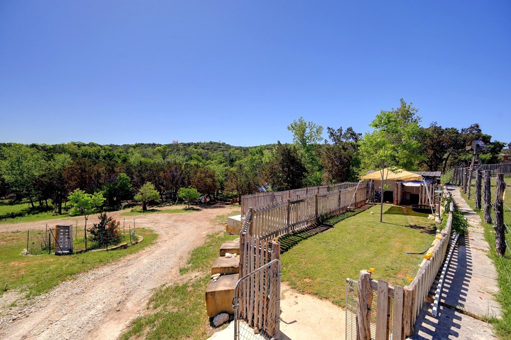 324 East Headwaters Ranch Road Kendalia, TX 78027 - Photo 39 of 61 Gallery Image 39