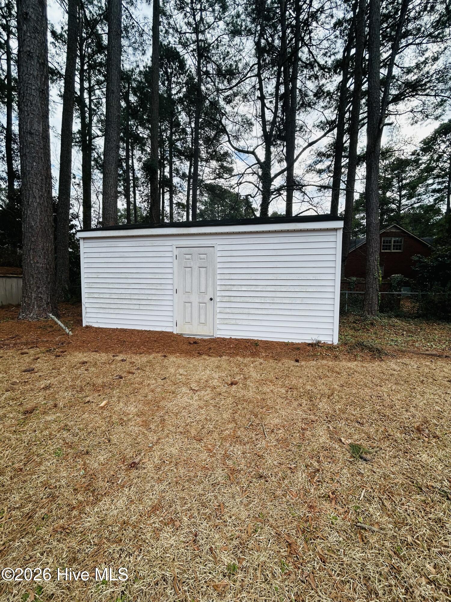 1802 Oxford Road Kinston, NC 28504 - Photo 2 of 24 IMG_9917