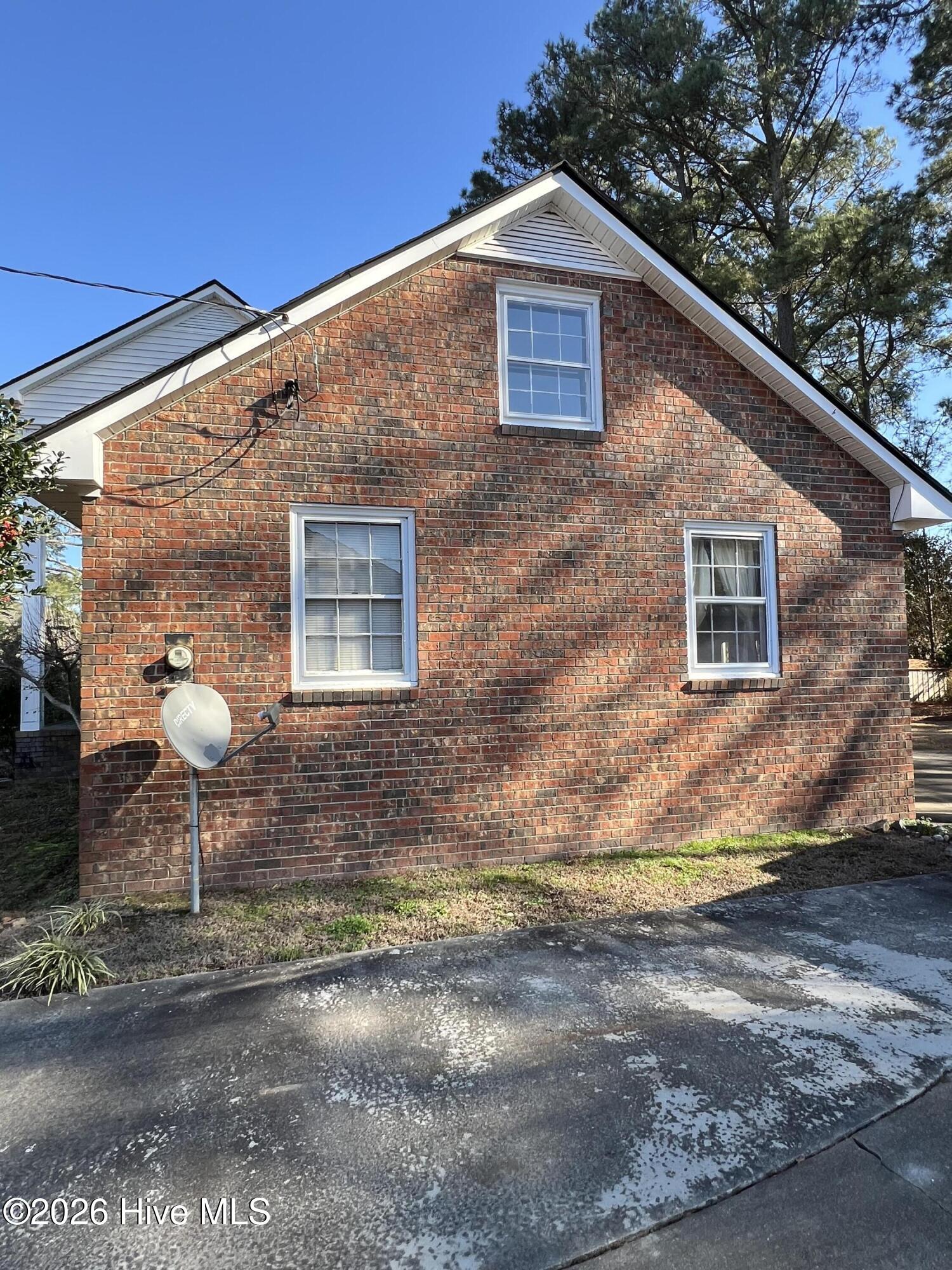 1802 Oxford Road Kinston, NC 28504 - Photo 3 of 24 IMG_9703