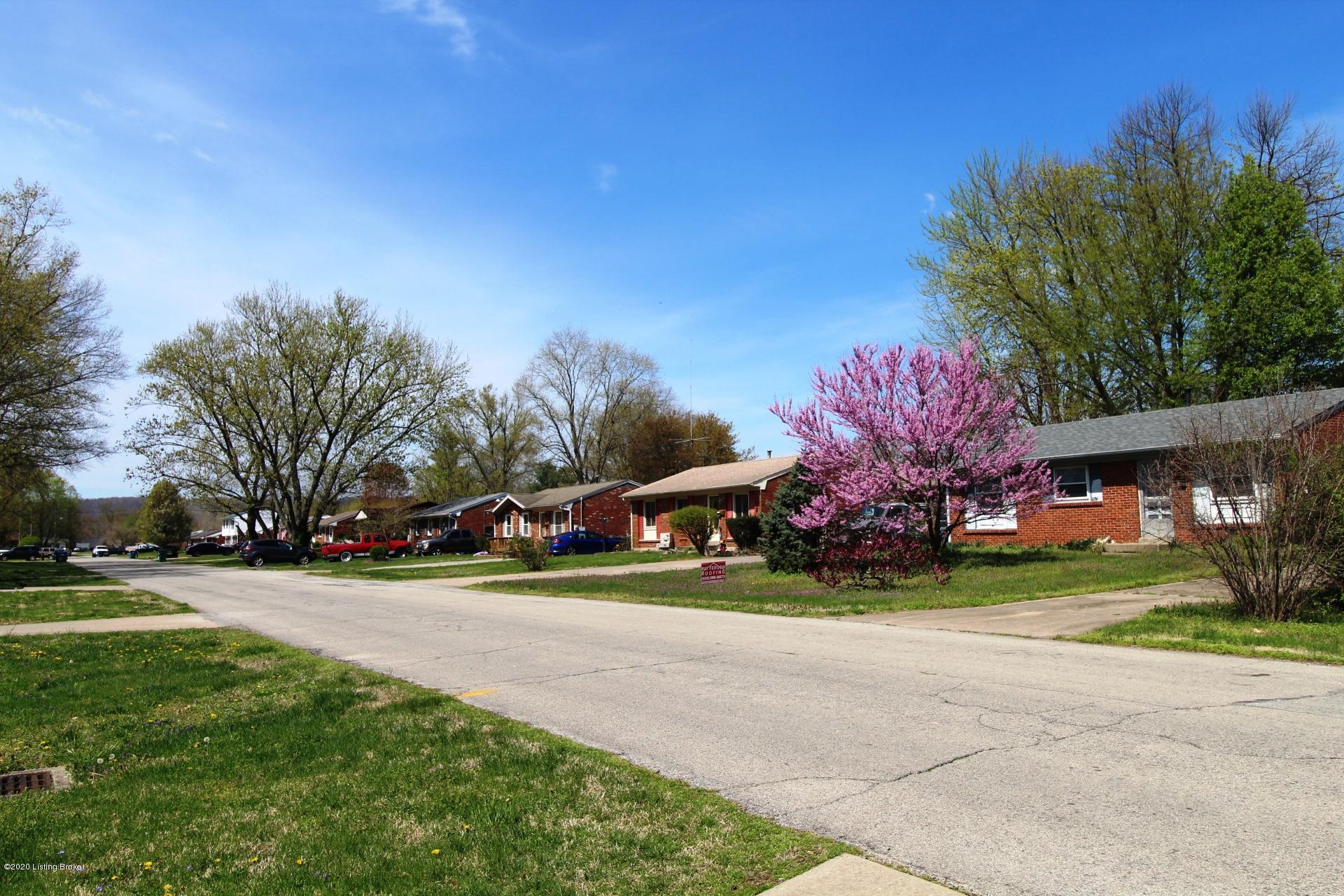 6706 Barbrook Road Louisville, KY 40258 - Photo 31 of 41 IMG_2050