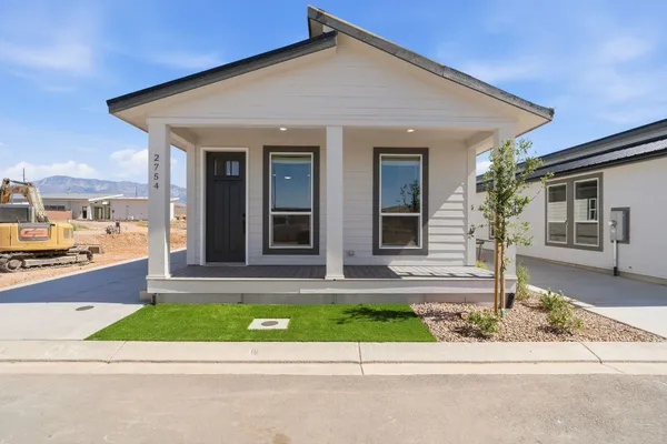 $306,895 | 2746 Crest View Lane, Hurricane, UT 84737