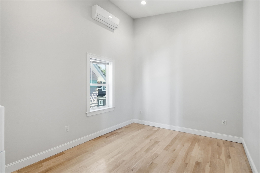 34 Underhill Street, Unit 4 Winthrop, MA 02152 - Photo 6 of 17