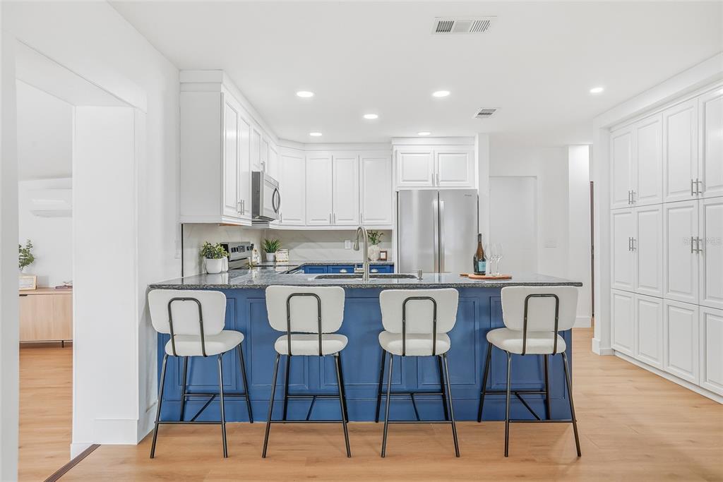 14964 Old Pointe Road Tampa, FL 33613 - Photo 11 of 40