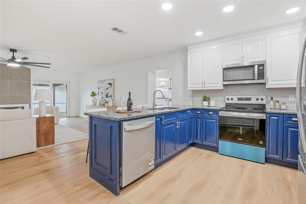 14964 Old Pointe Road Tampa, FL 33613 - Photo 4 of 40