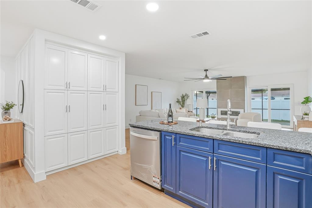 14964 Old Pointe Road Tampa, FL 33613 - Photo 7 of 40