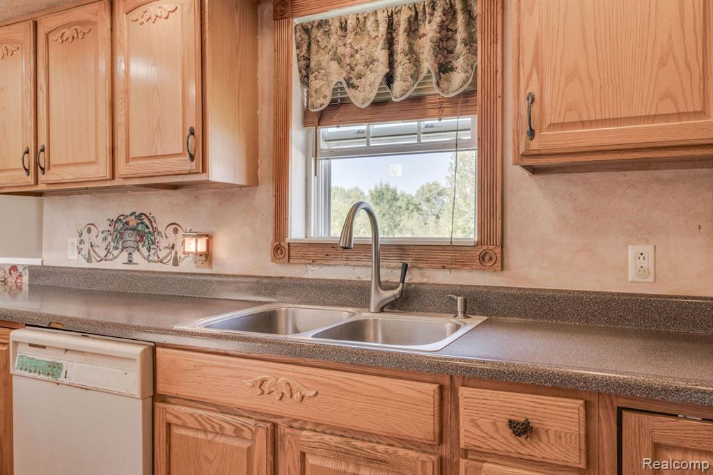 6066 Marsh Road Marine City, MI 48039 - Photo 9 of 33 Gallery Image 9