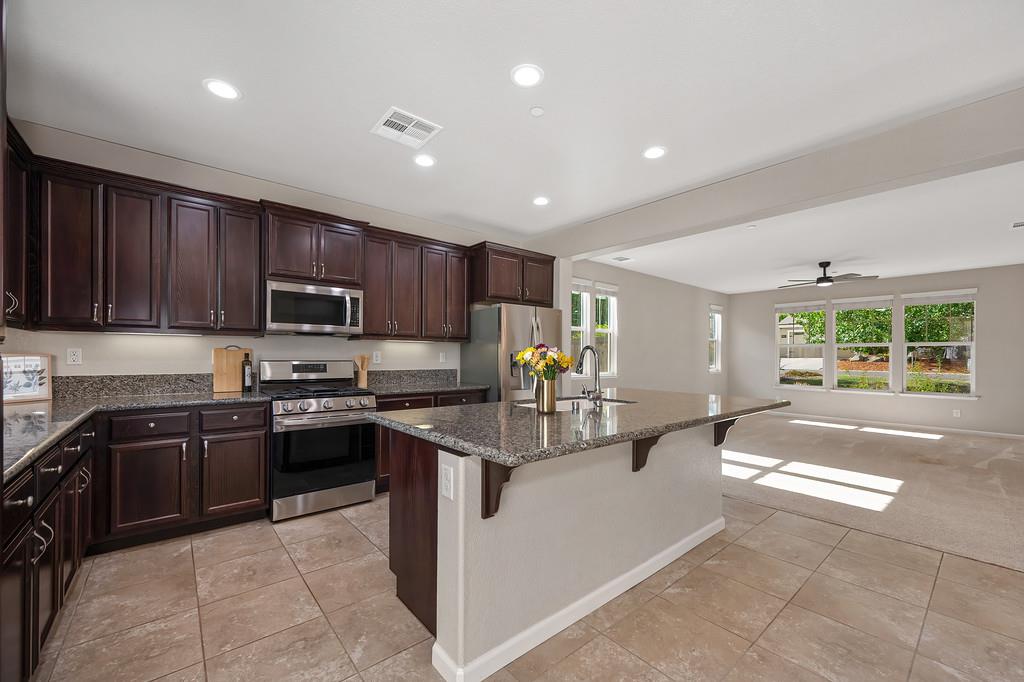 21583 Cascade Crossing Road Grass Valley, CA 95949 - Photo 18 of 51 Gallery Image 18