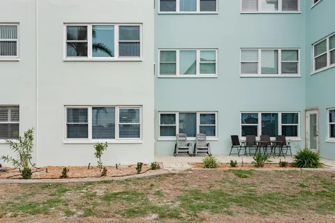 $245,000 | 8 Glencoe Place, Unit 104, Dunedin, FL 34698