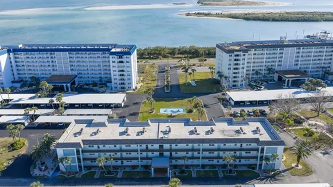 $245,000 | 8 Glencoe Place, Unit 104, Dunedin, FL 34698