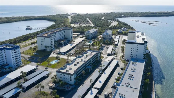 $239,900 | 8 Glencoe Place, Unit 104, Dunedin, FL 34698