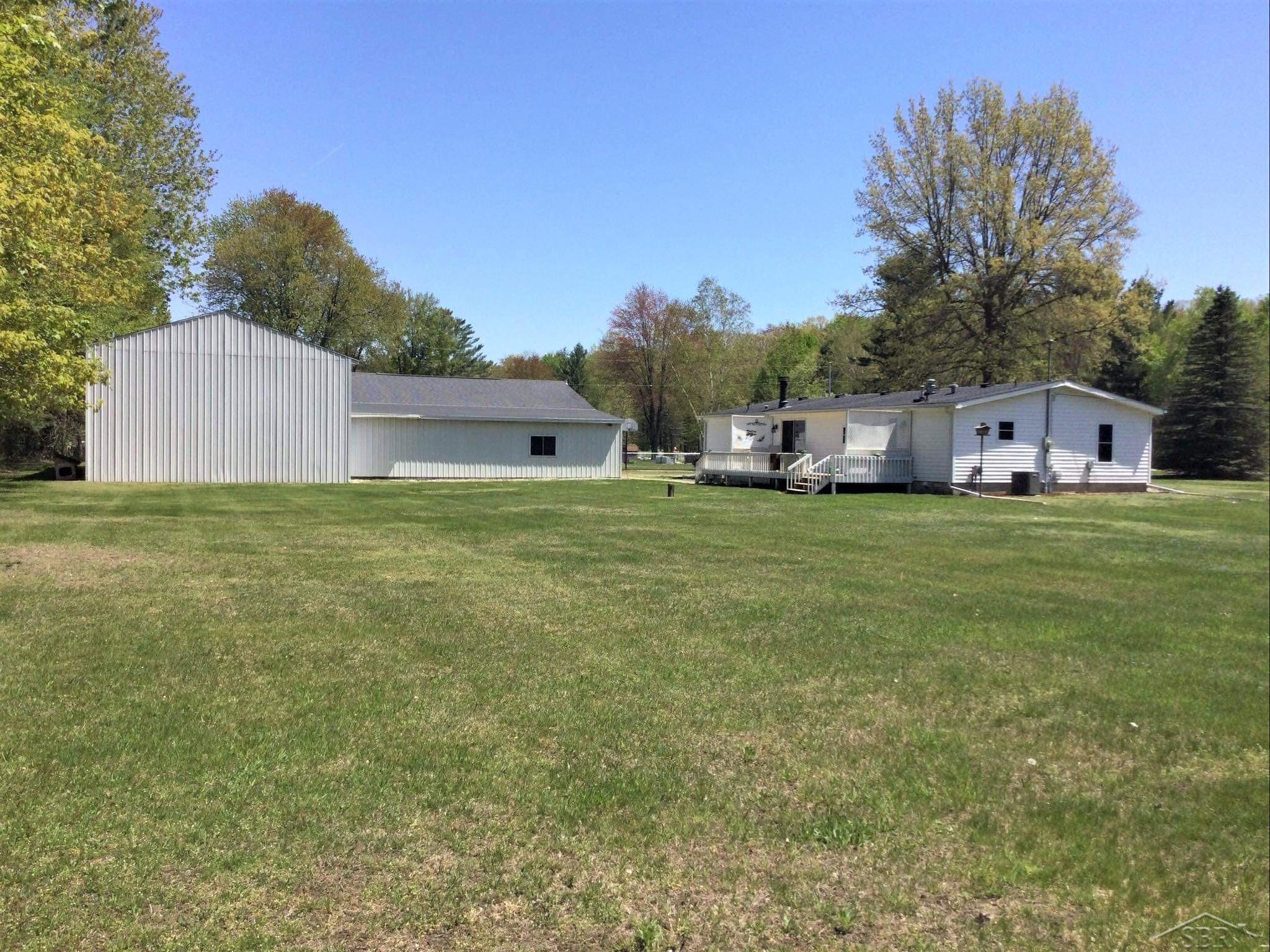2875 East Burt Road Burt, MI 48417 - Photo 2 of 9 50112017-1.JPG