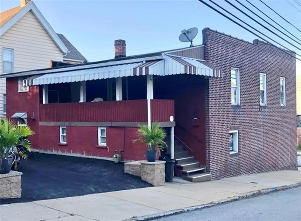 $67,500 | 800 Wallace Street, Vandergrift, PA 15690
