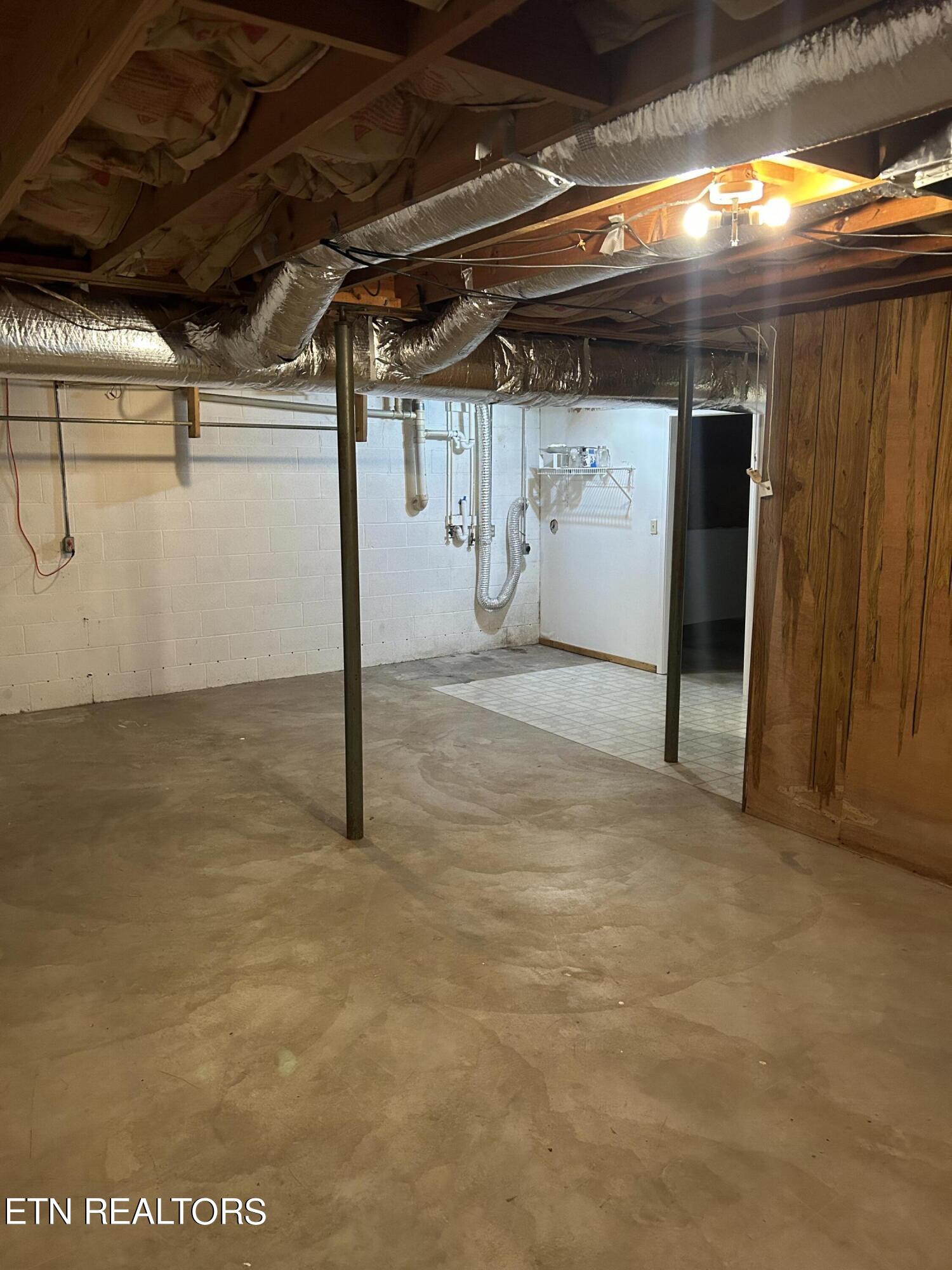 235 Oak Grove Road Madisonville, TN 37354 - Photo 10 of 12 IMG_1027