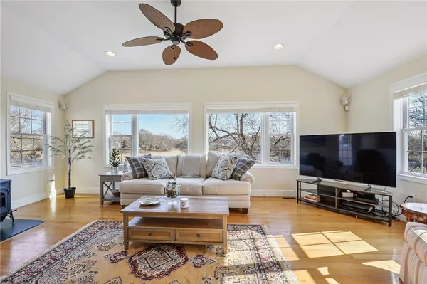 $1,199,000 | 302 Pond Street, South Kingstown, RI 02879