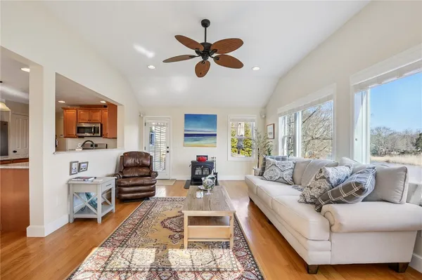 $1,199,000 | 302 Pond Street, South Kingstown, RI 02879