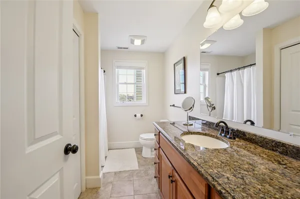 $1,199,000 | 302 Pond Street, South Kingstown, RI 02879