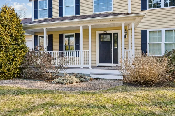 $1,199,000 | 302 Pond Street, South Kingstown, RI 02879