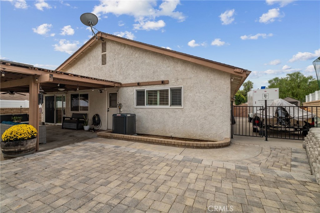 20755 Benz Road Saugus, CA 91350 - Photo 26 of 34 Gallery Image 26