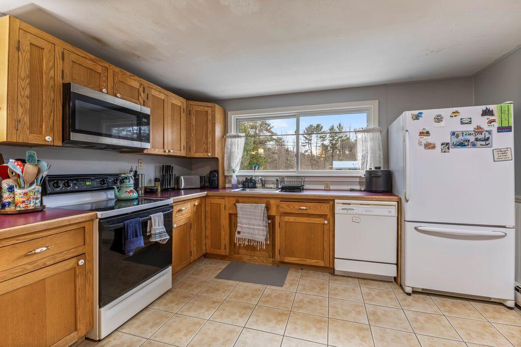 32 Grant Road Freeport, ME 04032 - Photo 12 of 53 21__V5A6183