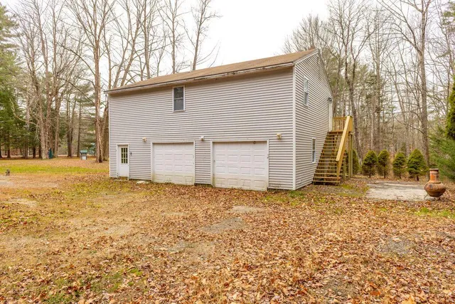 $699,000 | 32 Grant Road, Freeport, ME 04032