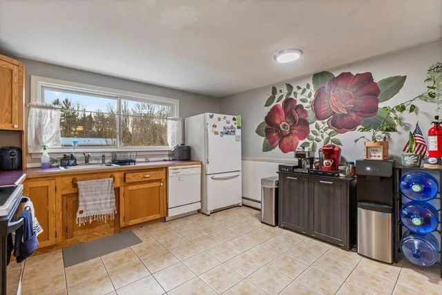 $699,000 | 32 Grant Road, Freeport, ME 04032