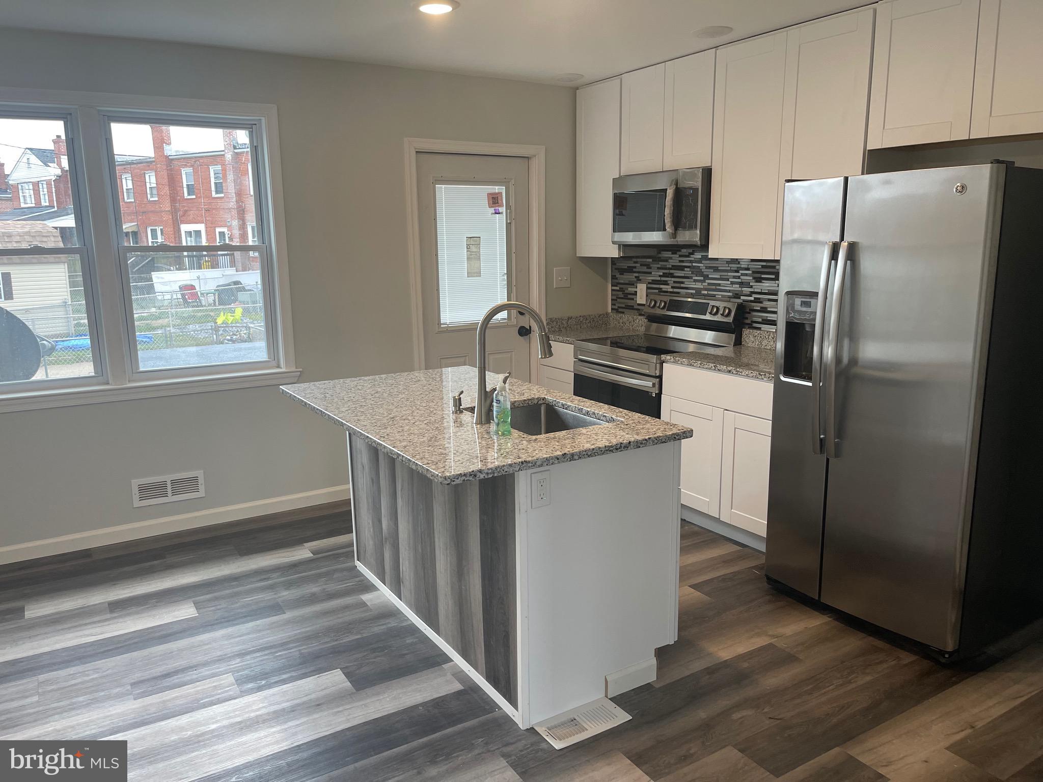 6911 Broening Road Baltimore, MD 21222 - Photo 5 of 15
