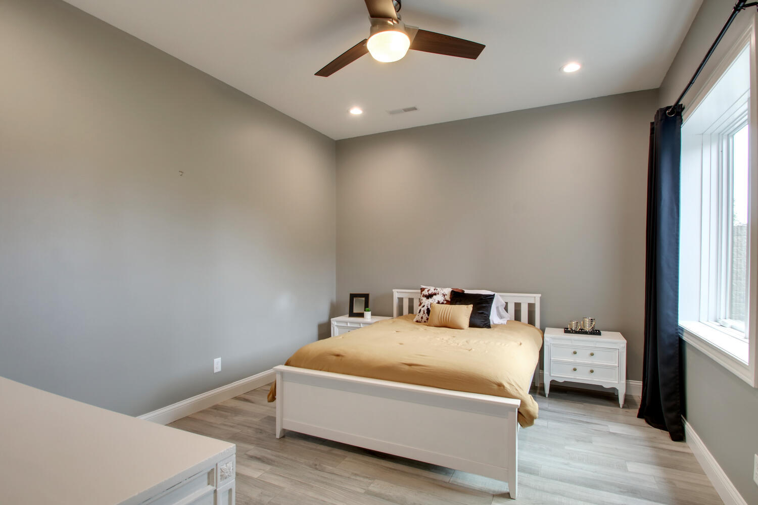 4432 Bryant Drive Quincy, IL 62305 - Photo 26 of 30 a bedroom with a bed and a chandelier