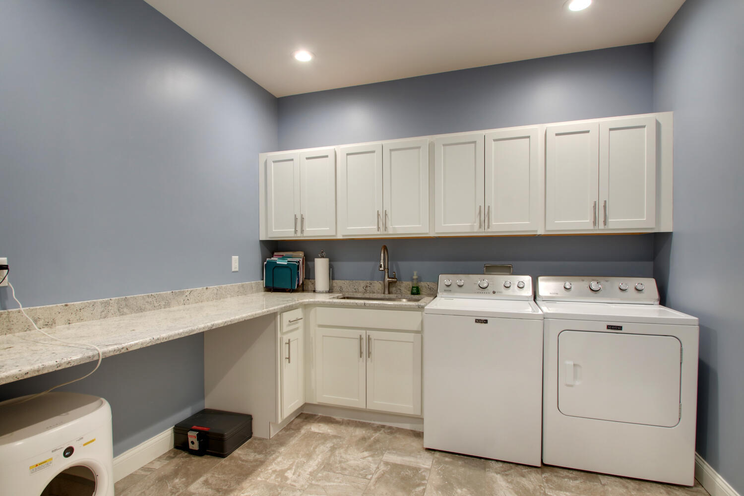 4432 Bryant Drive Quincy, IL 62305 - Photo 30 of 30 a view of cabinets with washer and dryer
