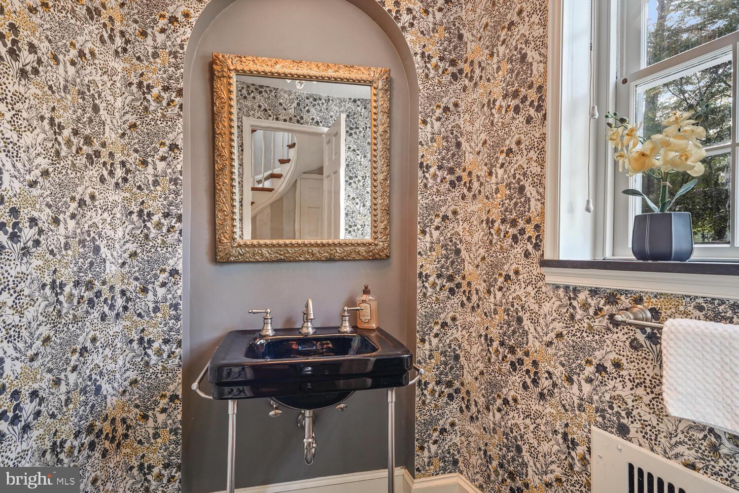 101 Marple Road Haverford, PA 19041 - Photo 12 of 50 1st Floor Powder Room