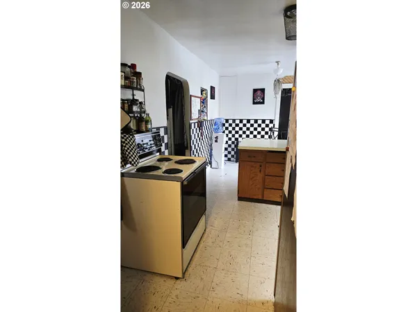 $279,900 | 2201 North Fir Street, La Grande, OR 97850