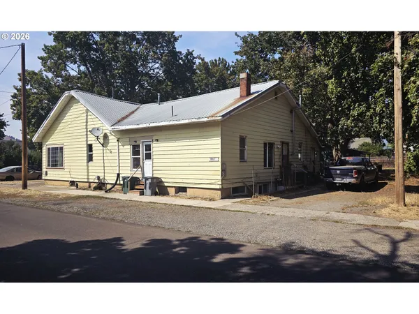 $279,900 | 2201 North Fir Street, La Grande, OR 97850