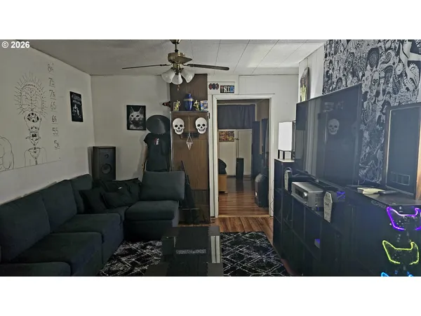 $279,900 | 2201 North Fir Street, La Grande, OR 97850